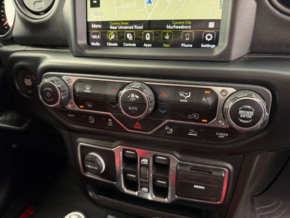 2020 Jeep JT Gladiator - Image 23 of 31