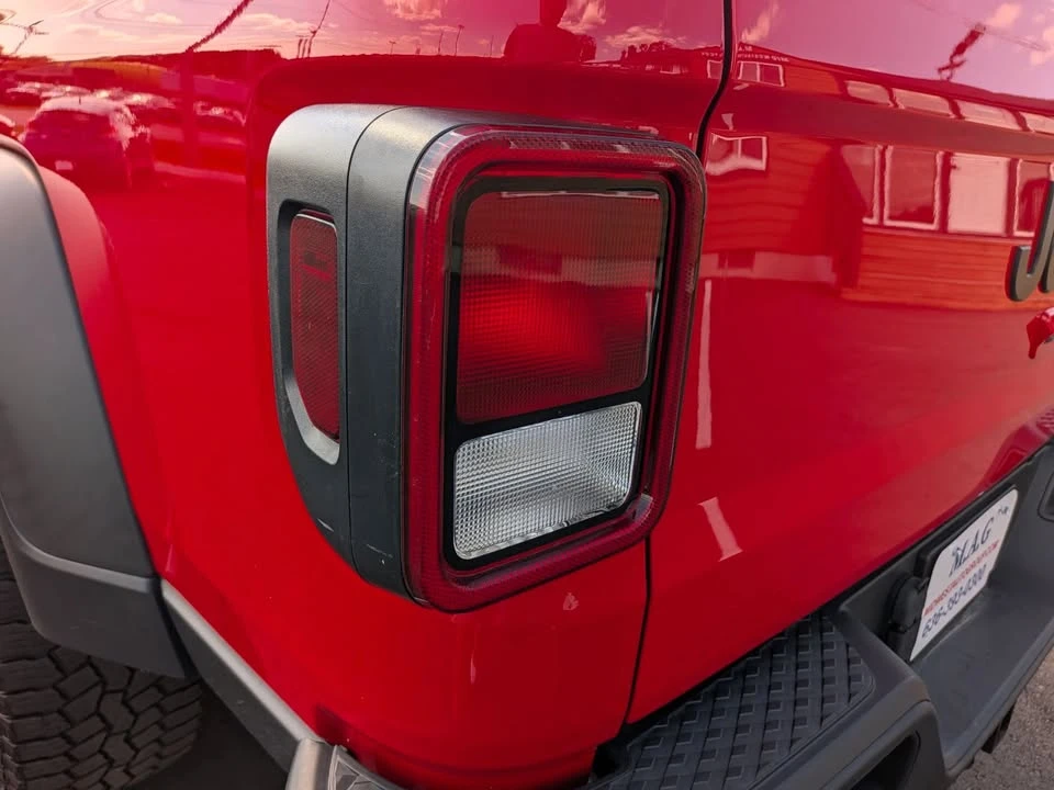 2020 Jeep JT Gladiator - Image 19 of 20