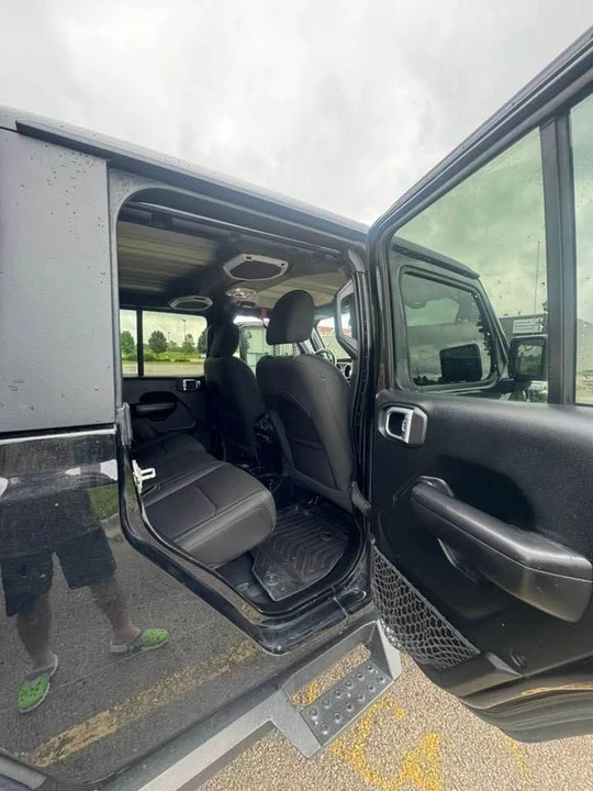 2020 Jeep JT Gladiator - Image 10 of 12