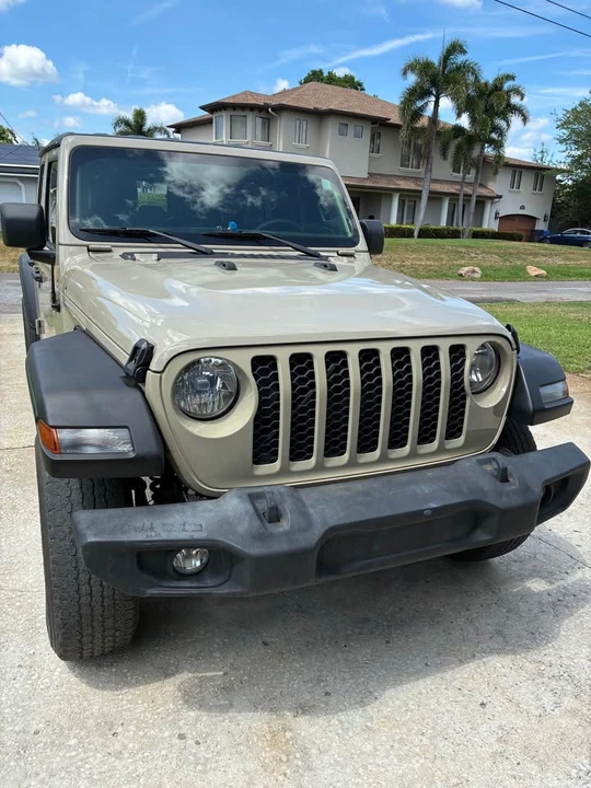 2020 Jeep JT Gladiator - Image 2 of 3