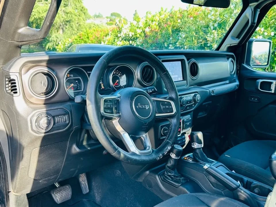 2020 Jeep JT Gladiator - Image 12 of 19