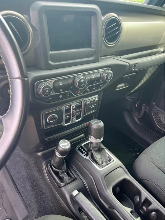 2020 Jeep JT Gladiator - Image 9 of 13
