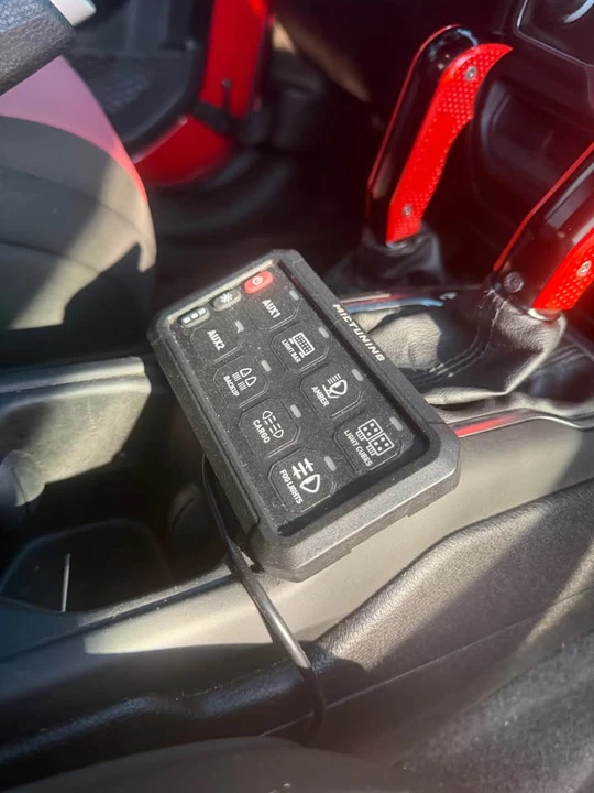 2020 Jeep JT Gladiator - Image 9 of 13