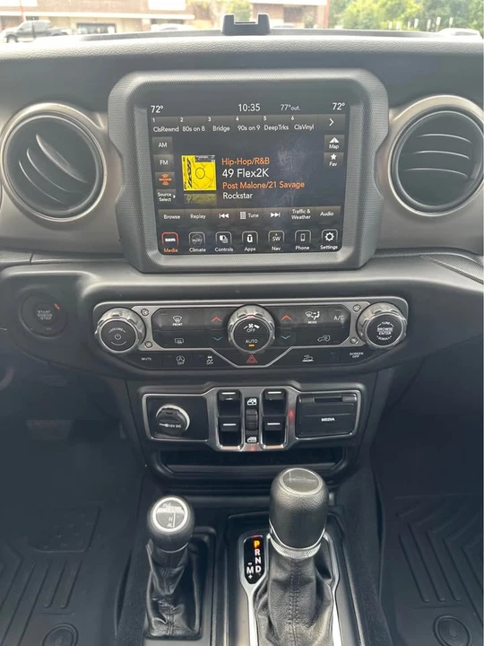 2020 Jeep JT Gladiator - Image 13 of 15