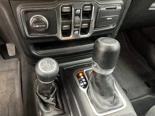 2020 Jeep JT Gladiator - Image 18 of 20