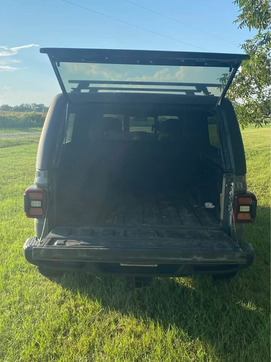 2020 Jeep JT Gladiator - Image 9 of 14