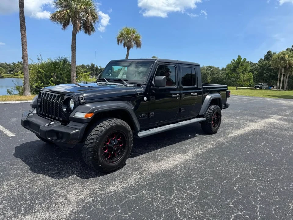 2020 Jeep JT Gladiator - Image 2 of 10