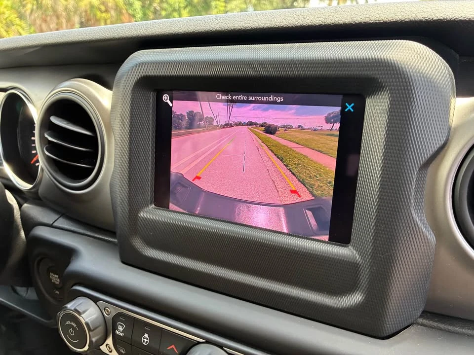 2020 Jeep JT Gladiator - Image 16 of 20