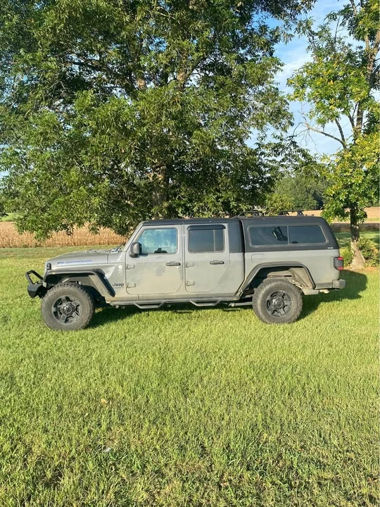 2020 Jeep JT Gladiator - Image 2 of 14
