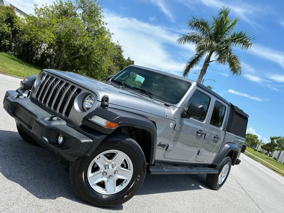 2020 Jeep JT Gladiator - Image 17 of 20