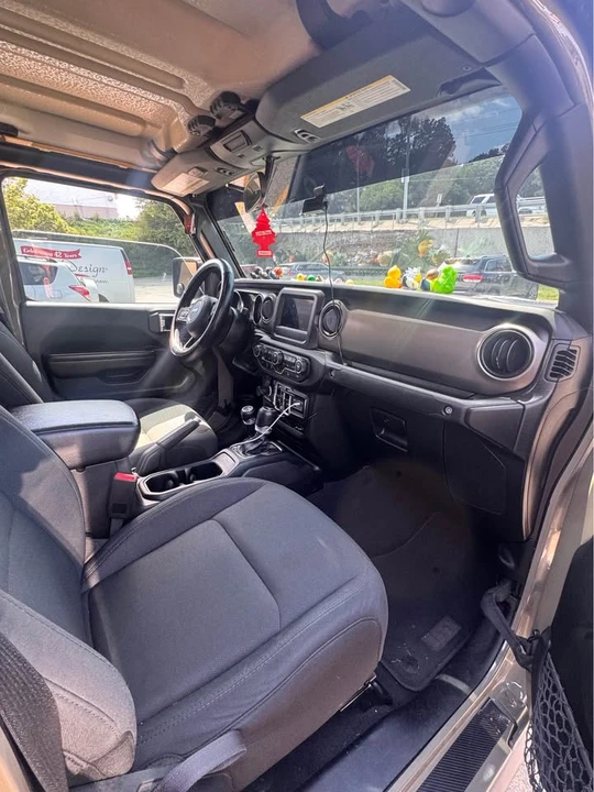 2020 Jeep JT Gladiator - Image 5 of 14