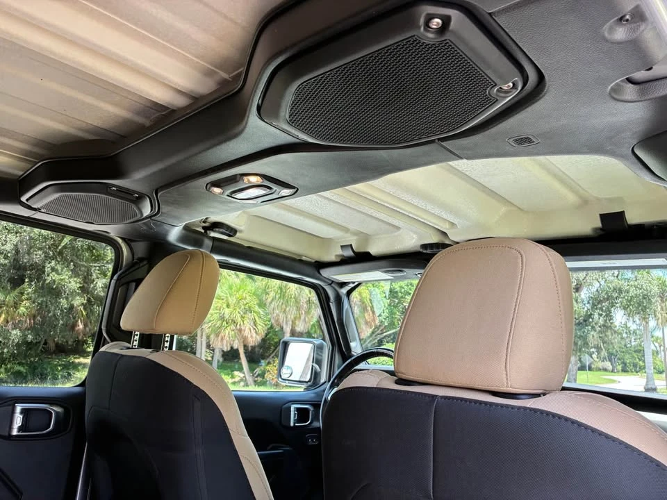 2020 Jeep JT Gladiator - Image 14 of 20