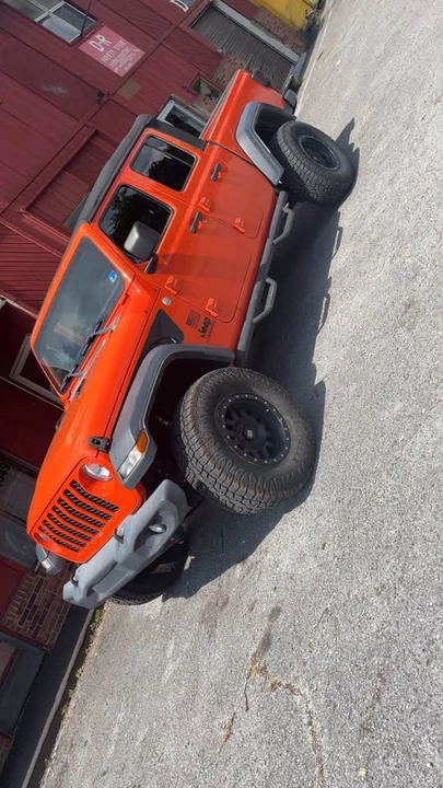 2020 Jeep JT Gladiator - Image 2 of 5