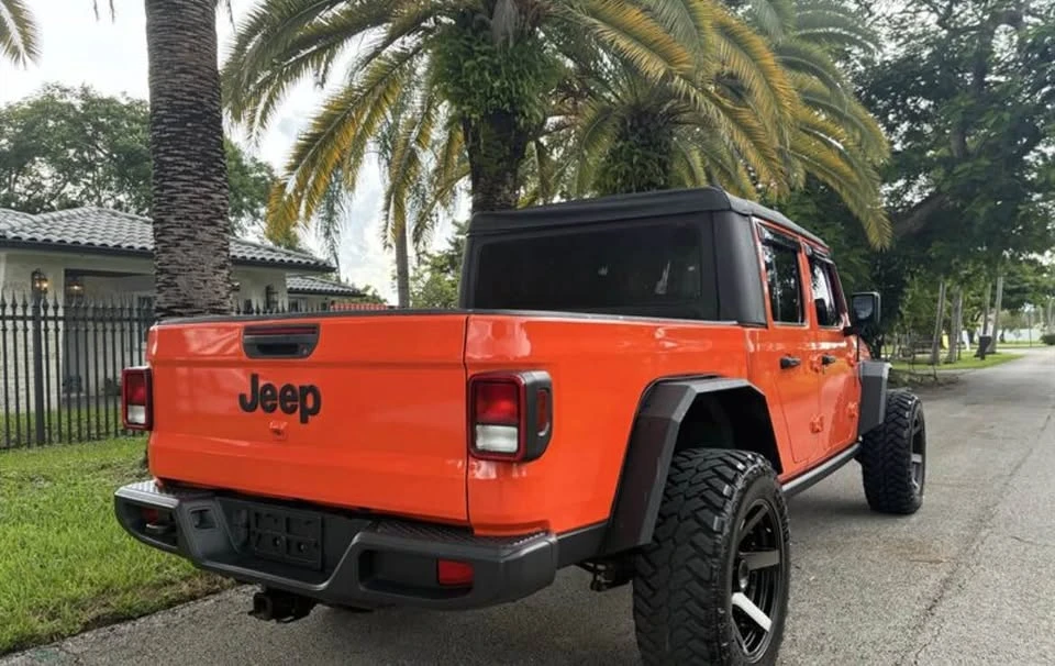2020 Jeep JT Gladiator - Image 2 of 14