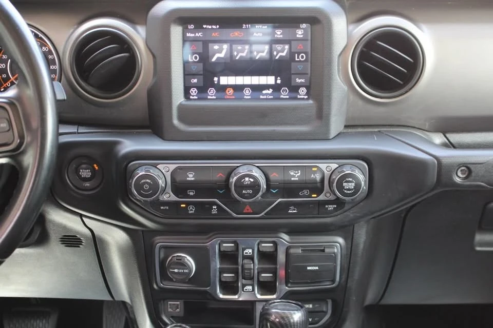 2020 Jeep JT Gladiator - Image 11 of 20