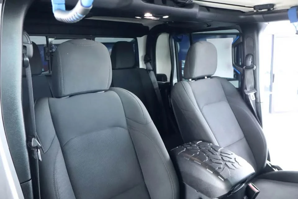 2020 Jeep JT Gladiator - Image 19 of 20