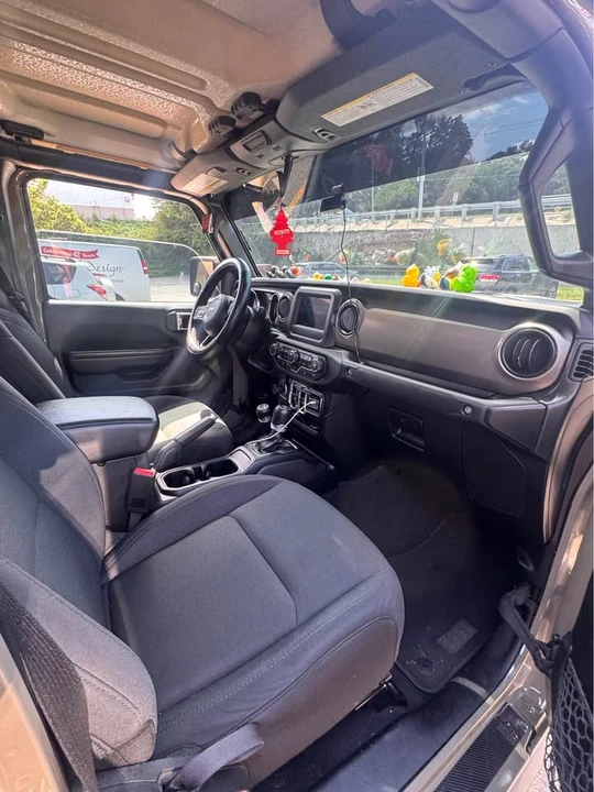 2020 Jeep JT Gladiator - Image 6 of 14