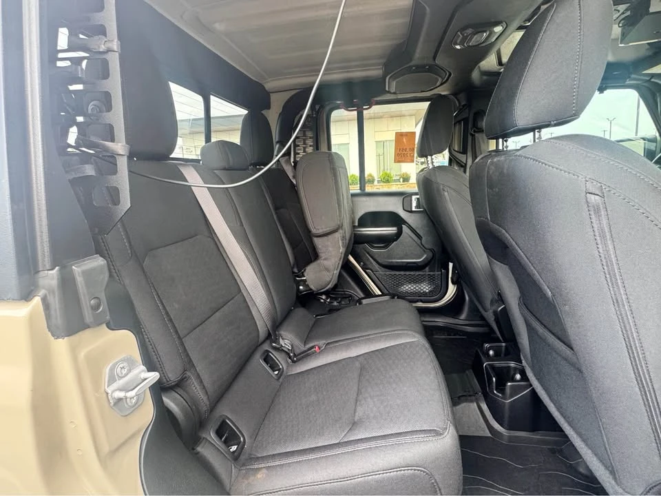 2020 Jeep JT Gladiator - Image 9 of 13