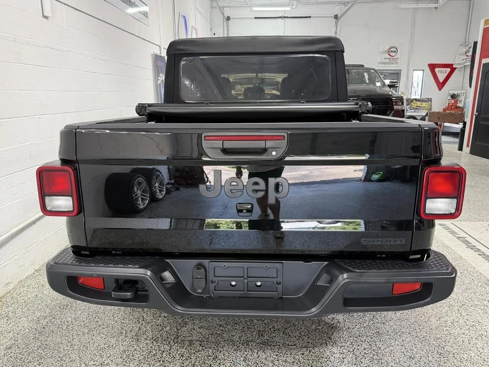 2020 Jeep JT Gladiator - Image 9 of 20