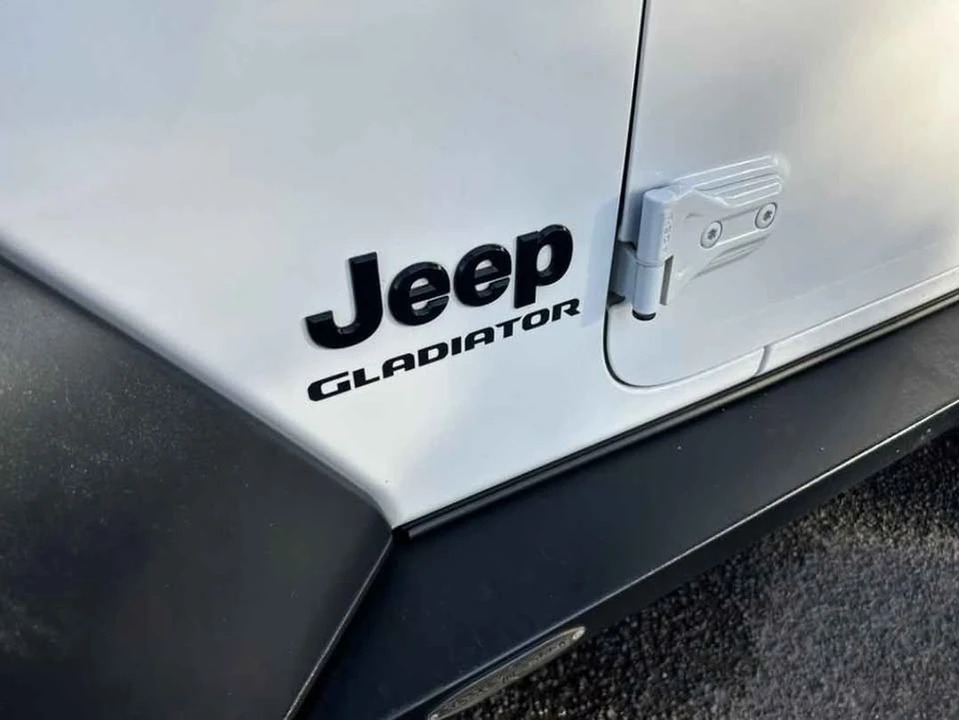 2020 Jeep JT Gladiator - Image 3 of 8