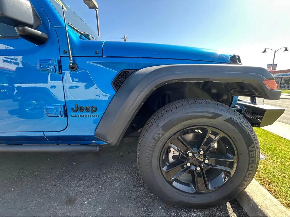 2020 Jeep JT Gladiator - Image 8 of 9