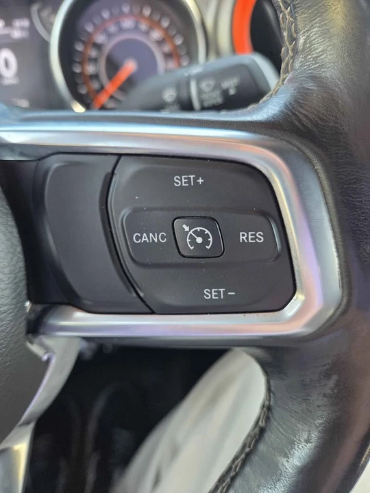 2020 Jeep JT Gladiator - Image 17 of 20