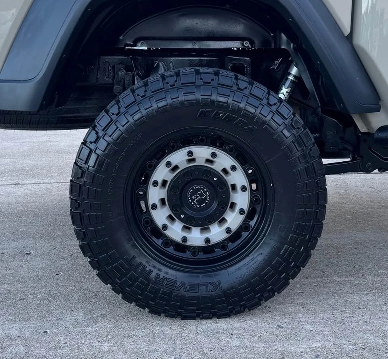 2020 Jeep JT Gladiator - Image 9 of 14