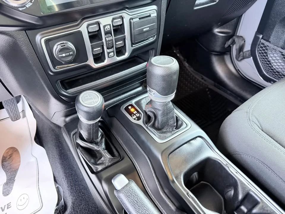 2020 Jeep JT Gladiator - Image 11 of 19