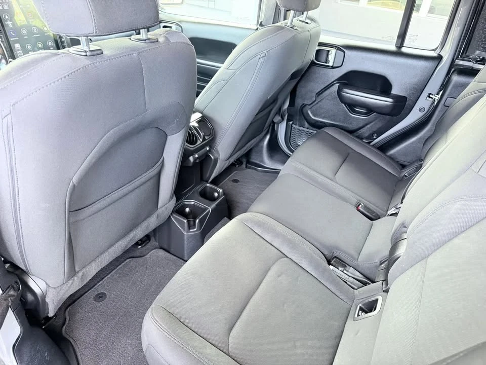 2020 Jeep JT Gladiator - Image 16 of 19