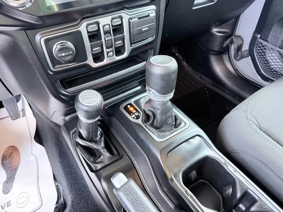 2020 Jeep JT Gladiator - Image 12 of 19
