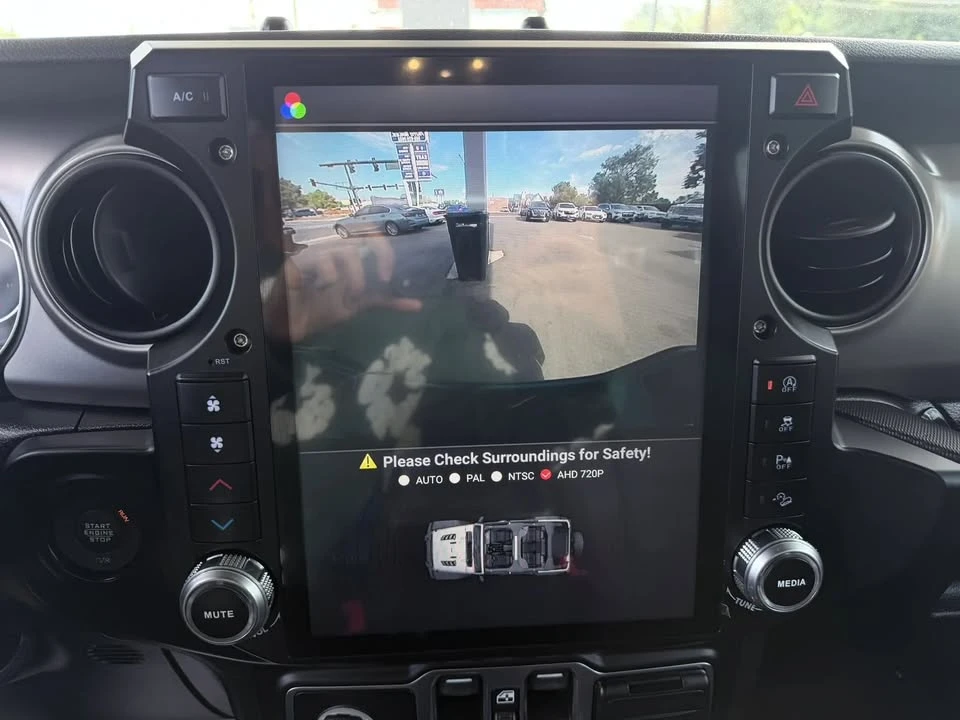 2020 Jeep JT Gladiator - Image 10 of 19