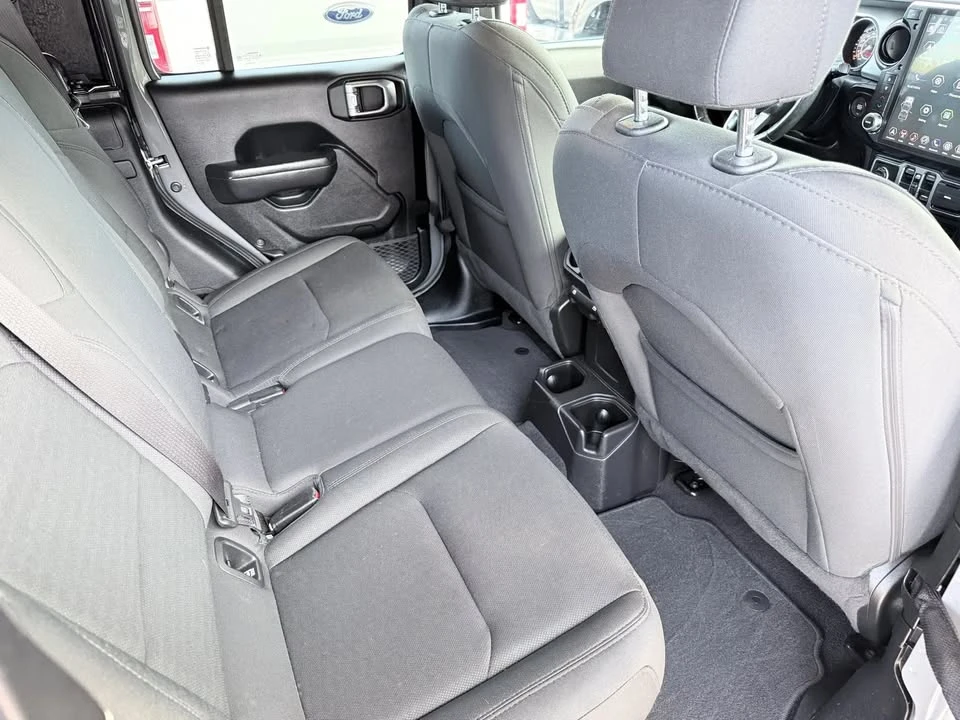 2020 Jeep JT Gladiator - Image 14 of 19
