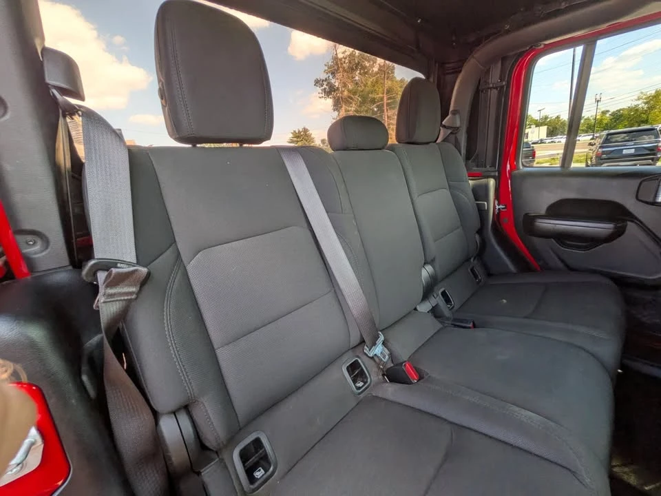 2020 Jeep JT Gladiator - Image 18 of 20