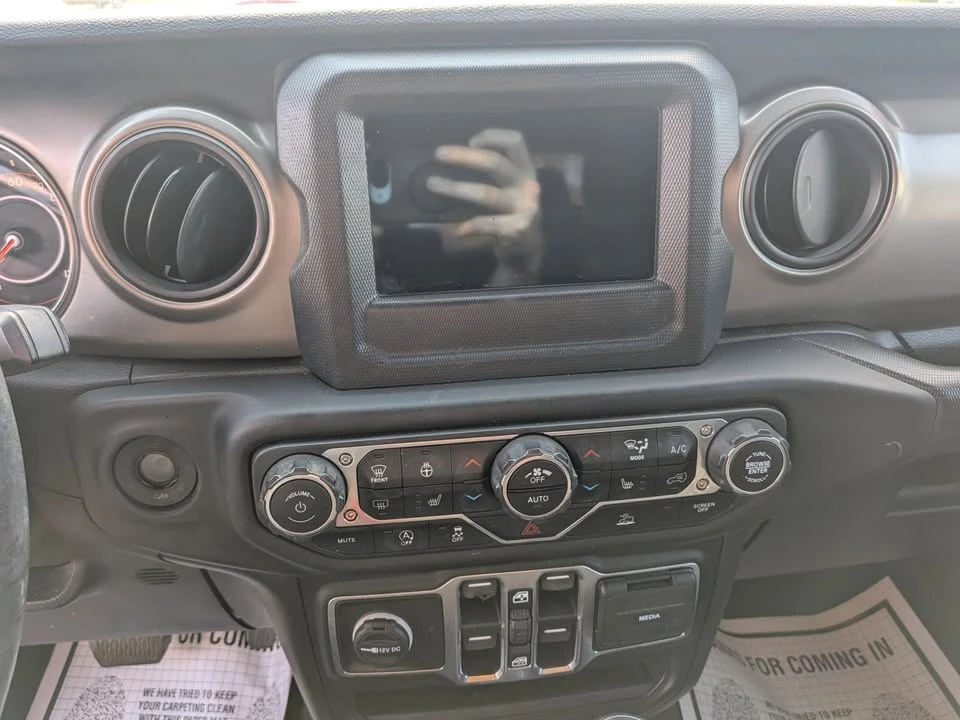 2020 Jeep JT Gladiator - Image 12 of 20