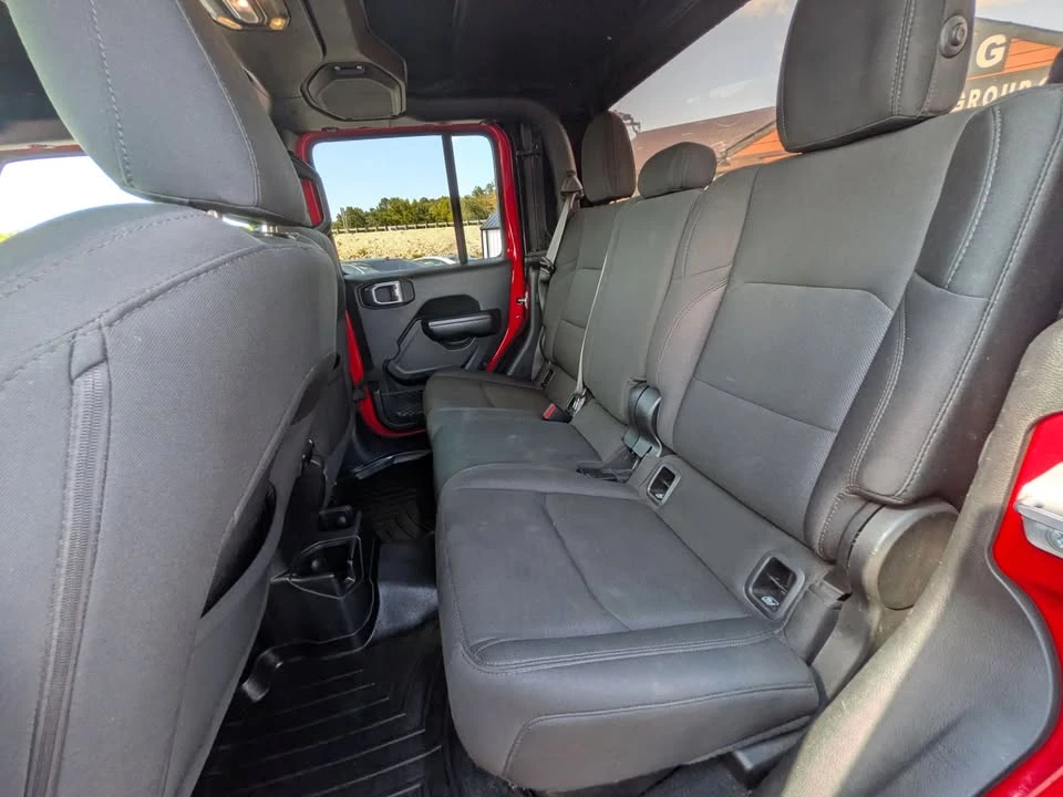 2020 Jeep JT Gladiator - Image 14 of 20