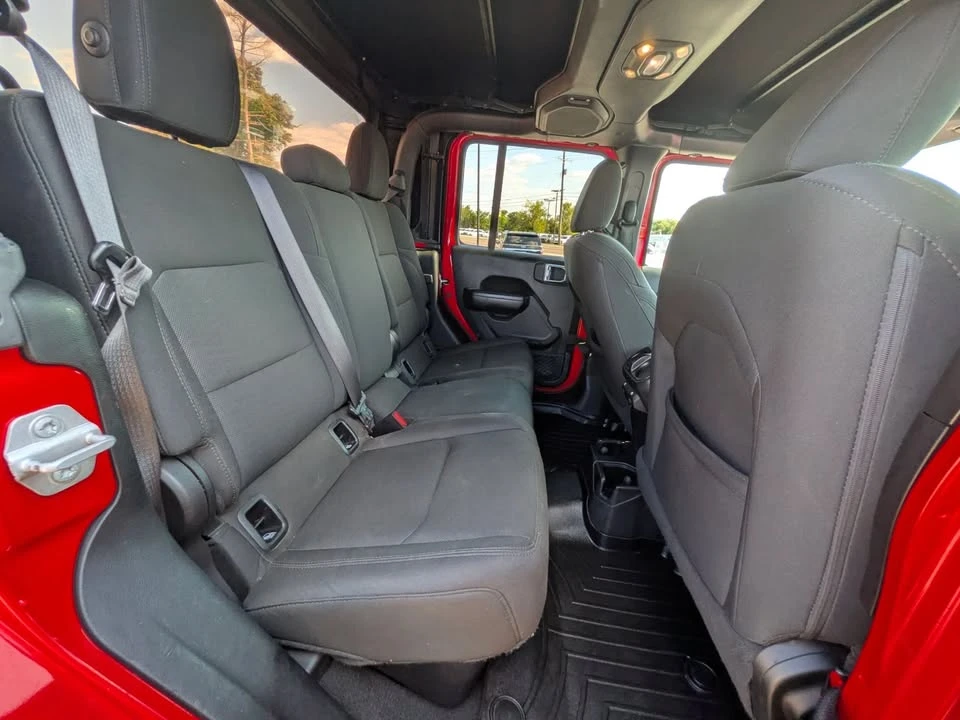 2020 Jeep JT Gladiator - Image 17 of 20