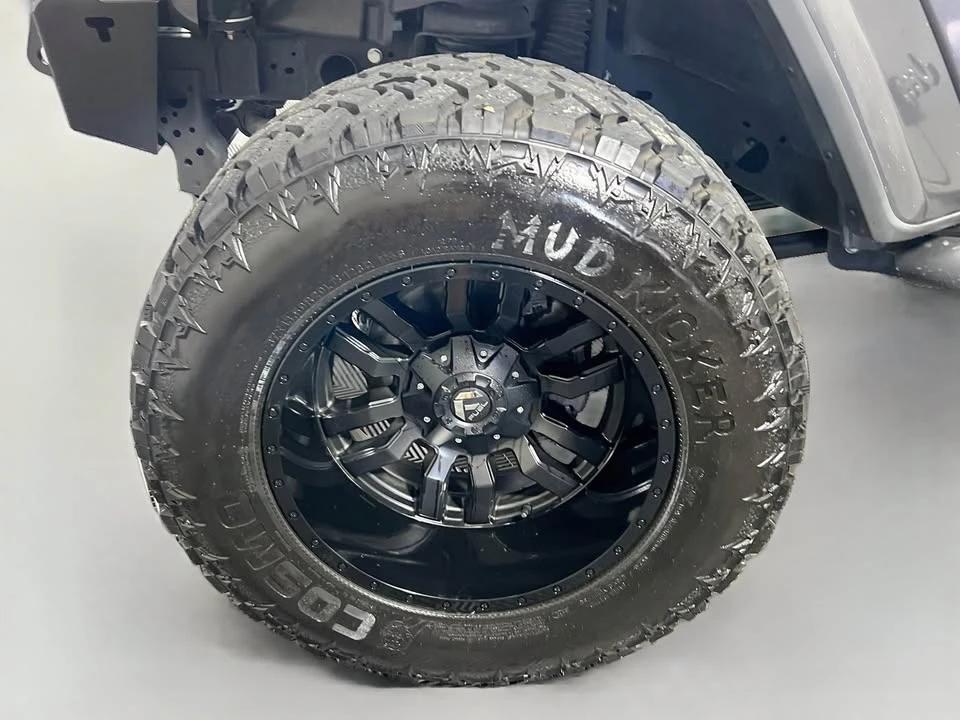 2020 Jeep JT Gladiator - Image 8 of 9