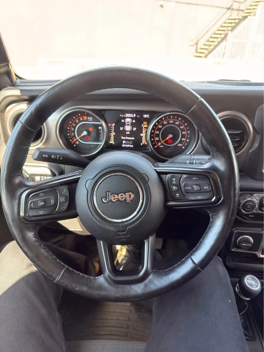 2020 Jeep JT Gladiator - Image 14 of 16