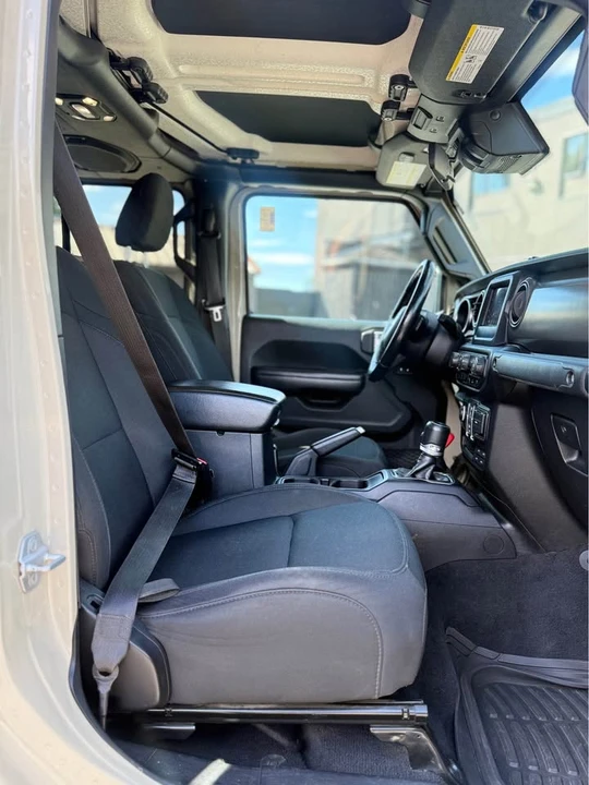 2020 Jeep JT Gladiator - Image 10 of 16