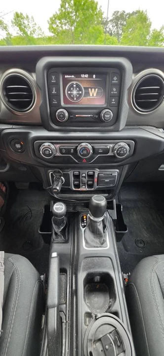 2020 Jeep JT Gladiator - Image 9 of 13