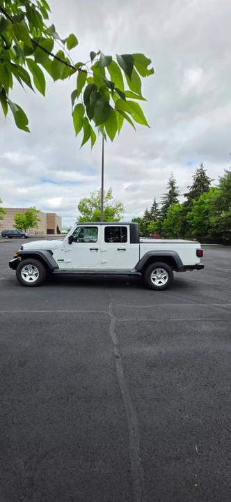 2020 Jeep JT Gladiator - Image 2 of 13
