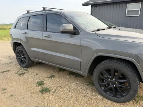 2020 Jeep Grand Cherokee Laredo