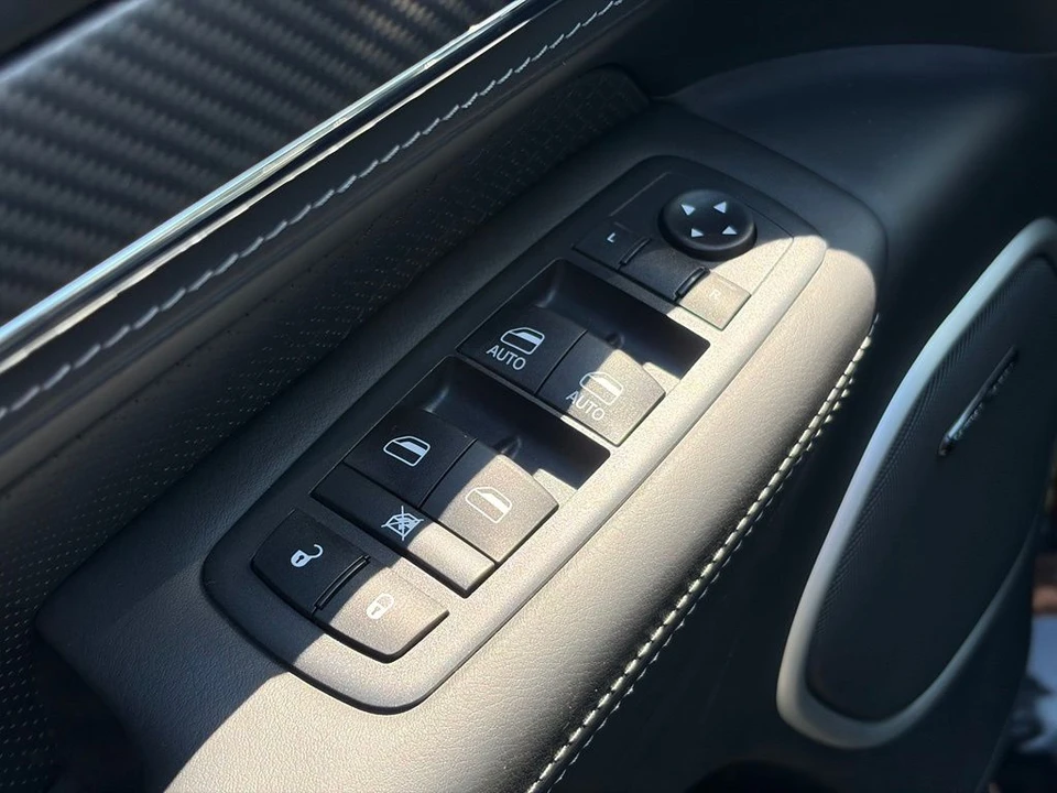 2020 Jeep WK2 Grand Cherokee SRT - Image 14 of 20