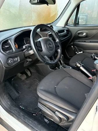 2020 Jeep Renegade - Image 2 of 3