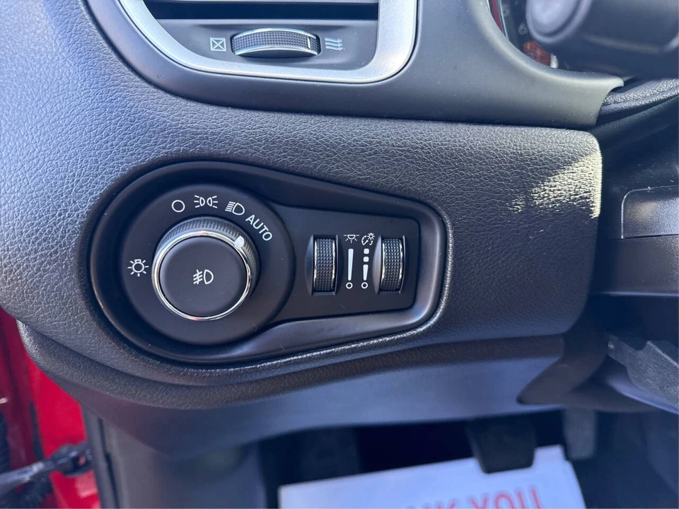 2020 Jeep Renegade - Image 17 of 21