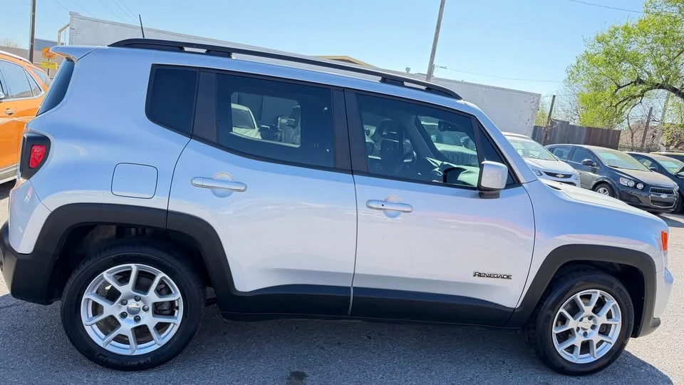 2020 Jeep Renegade - Image 4 of 10