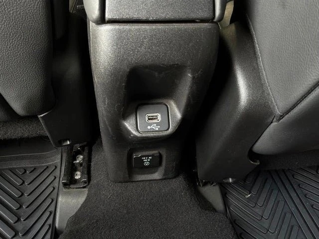 2020 Jeep Renegade - Image 12 of 20