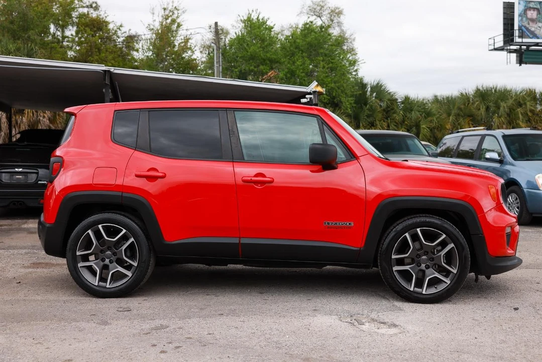 2020 Jeep Renegade - Image 13 of 21