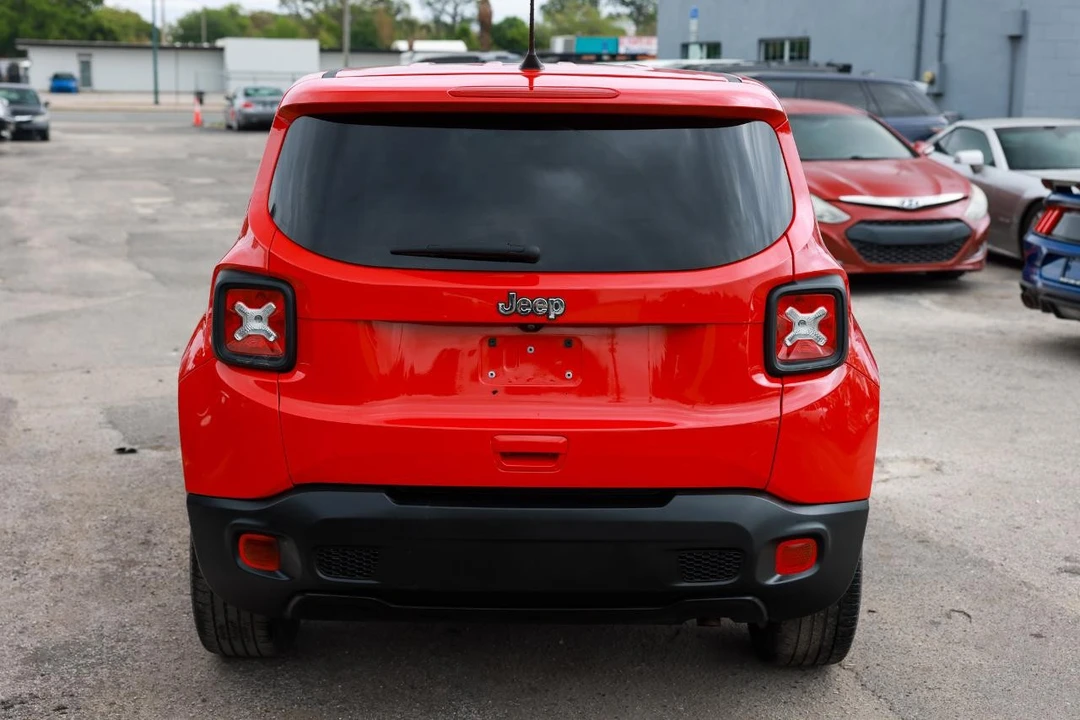 2020 Jeep Renegade - Image 9 of 21