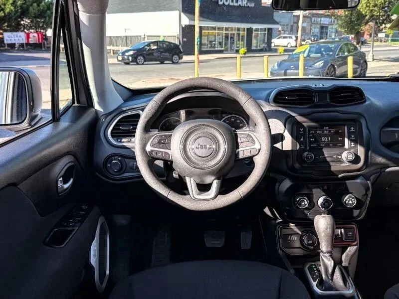 2020 Jeep Renegade - Image 9 of 12